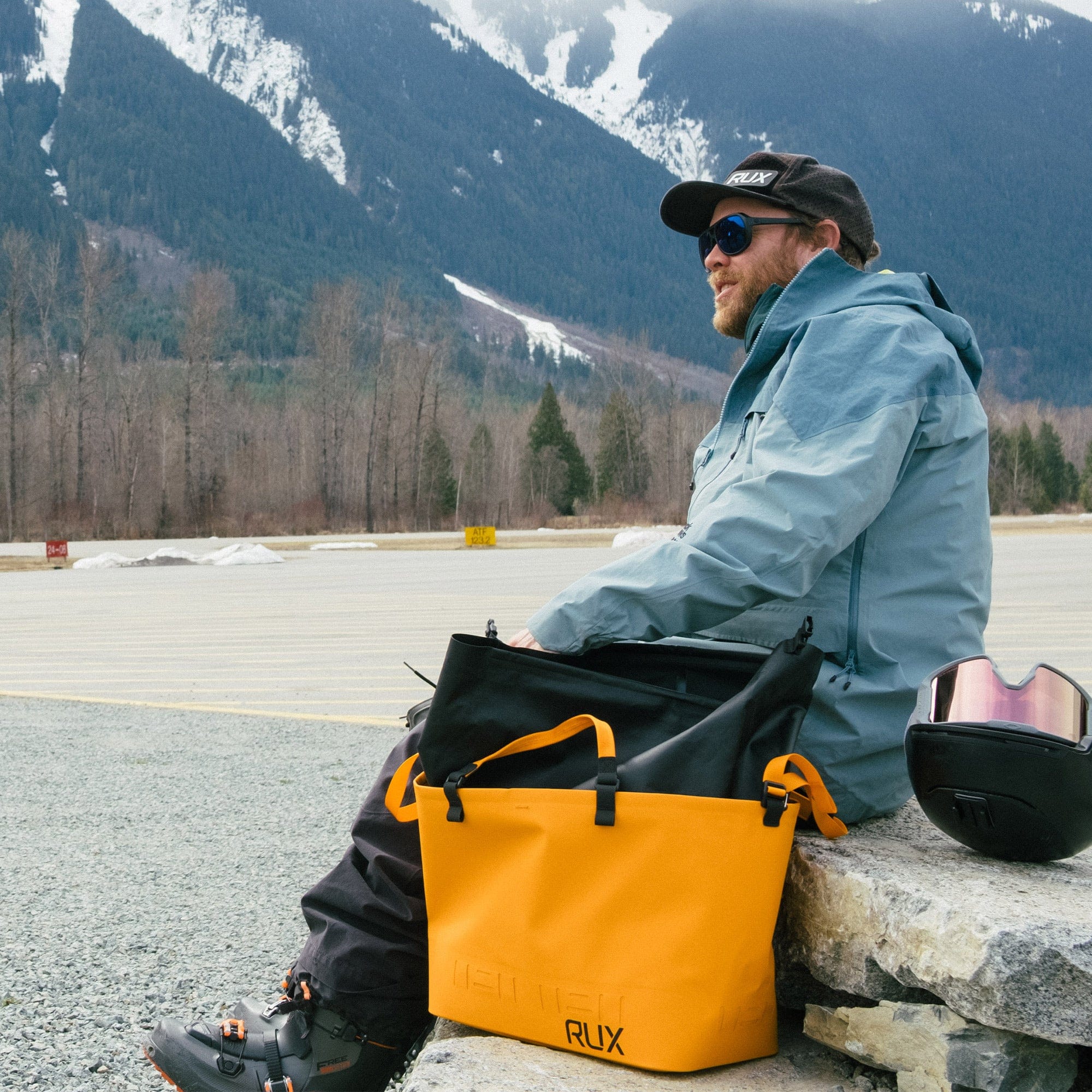 Waterproof Bag 25L+ - Image 11